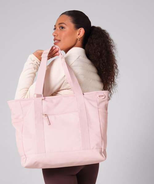 Circuit gym tote